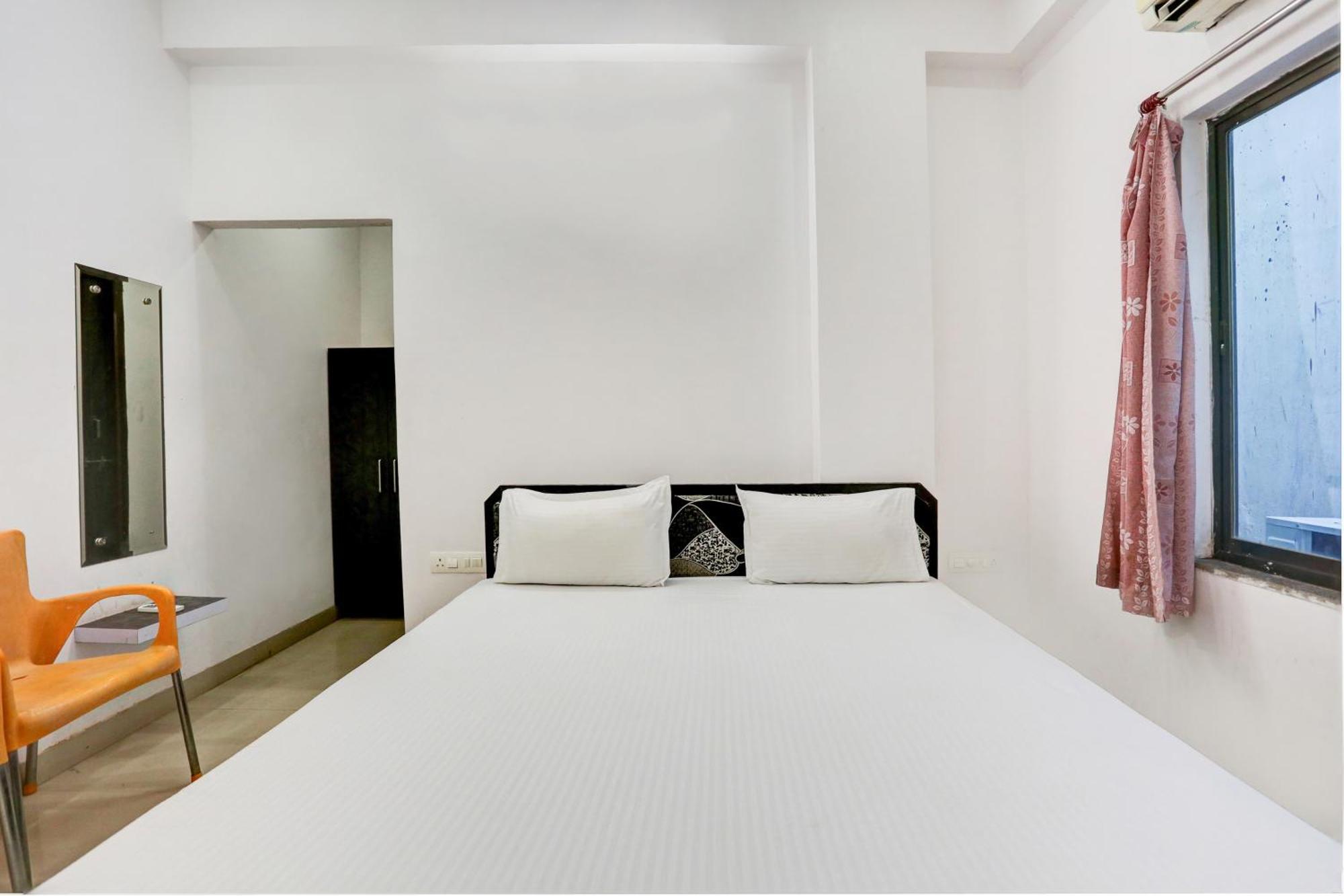 Super Hotel O Goverdhan Villa Удайпур Екстериор снимка