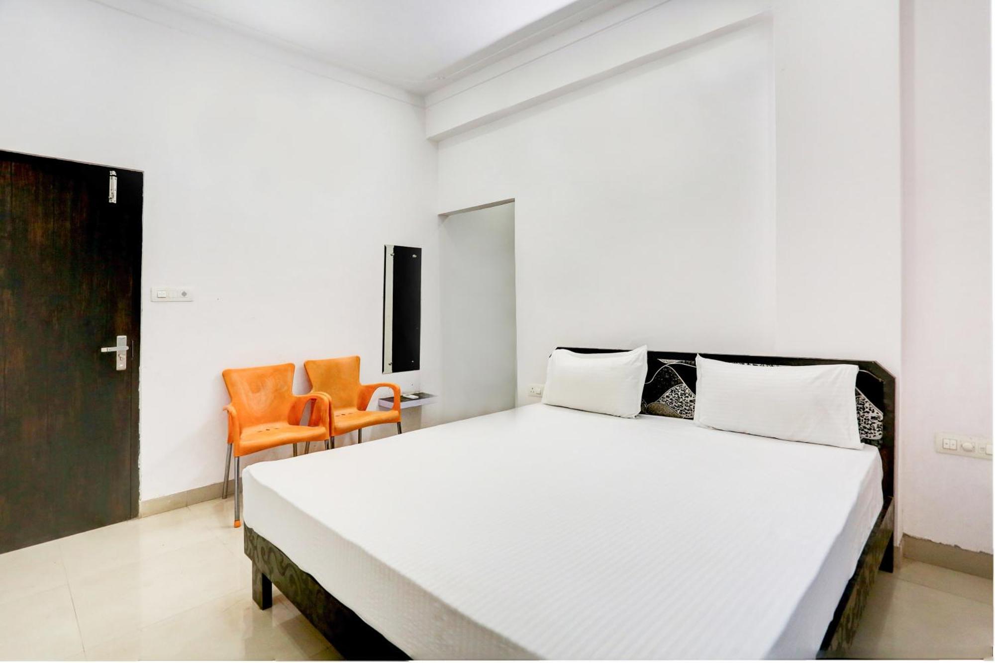 Super Hotel O Goverdhan Villa Удайпур Екстериор снимка