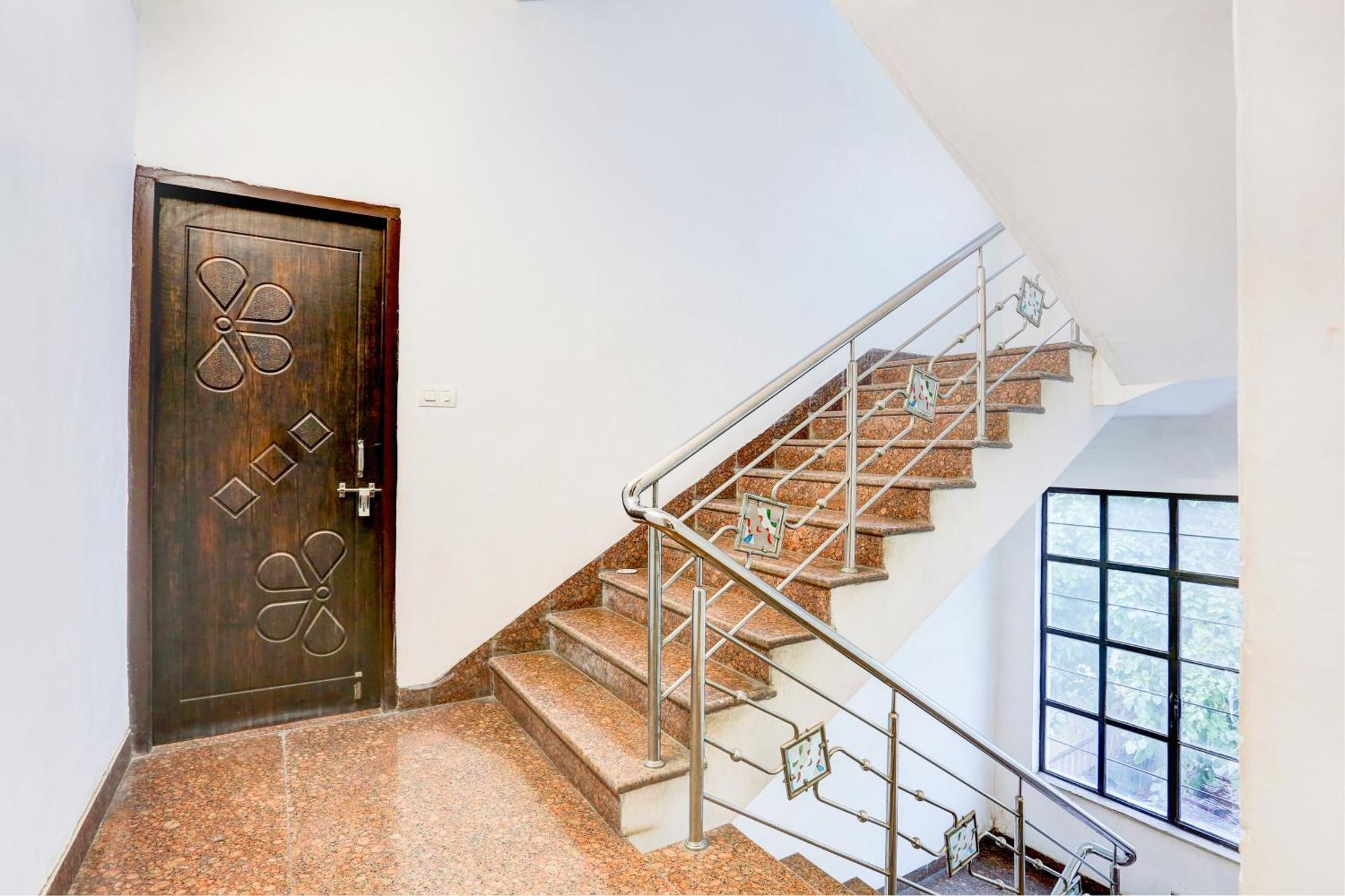 Super Hotel O Goverdhan Villa Удайпур Екстериор снимка