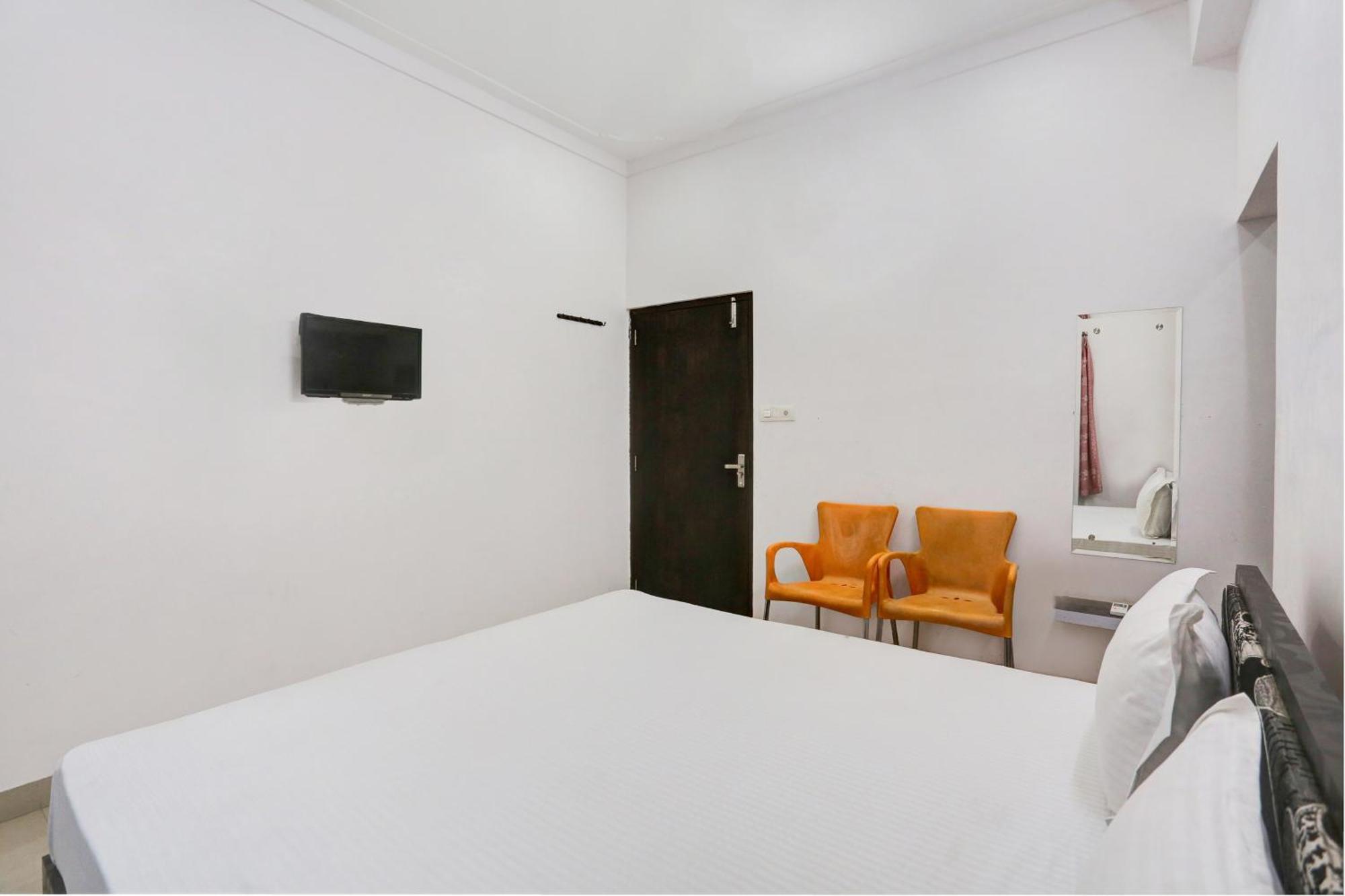 Super Hotel O Goverdhan Villa Удайпур Екстериор снимка