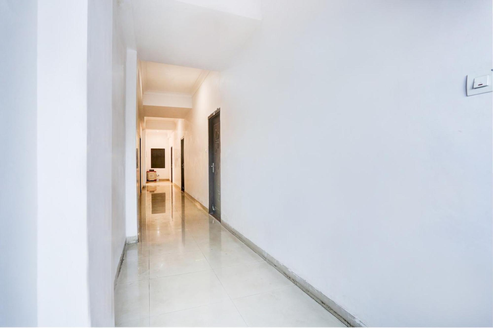 Super Hotel O Goverdhan Villa Удайпур Екстериор снимка